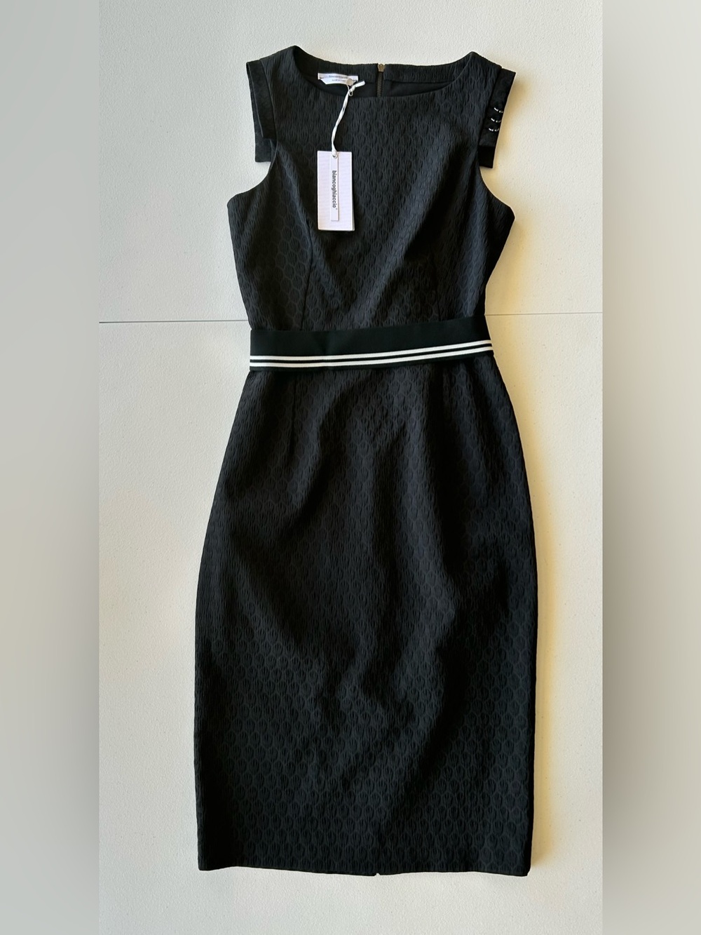 NWT Biancoghiaccio Tobia Black Jacquard Sheath Dress Italy 42 US 6 Workwear LBD